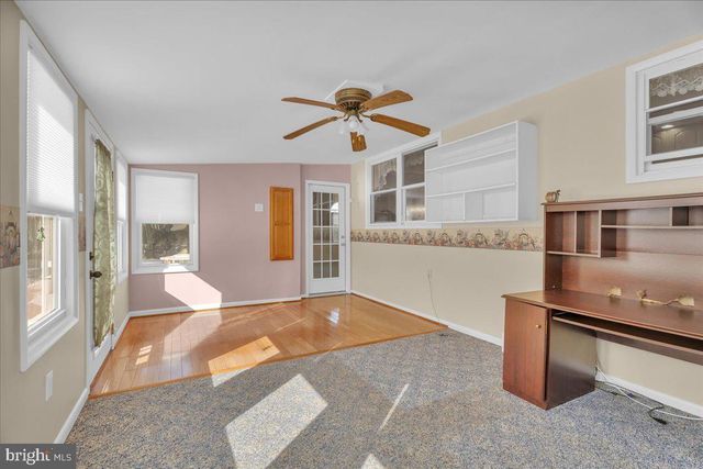 24 CONSTITUTION BLVD, Berlin, NJ 08009