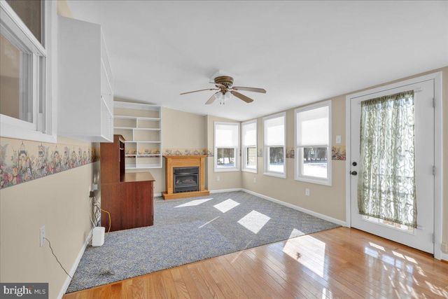 24 CONSTITUTION BLVD, Berlin, NJ 08009