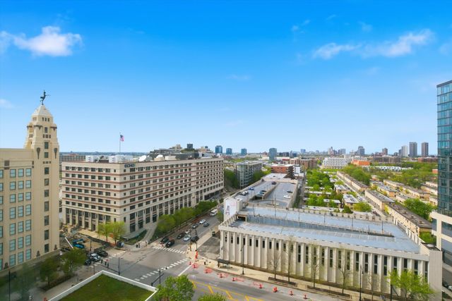 500 W Superior Street 1010, Chicago, IL 60654