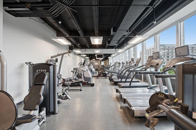 500 W Superior Street 1010, Chicago, IL 60654
