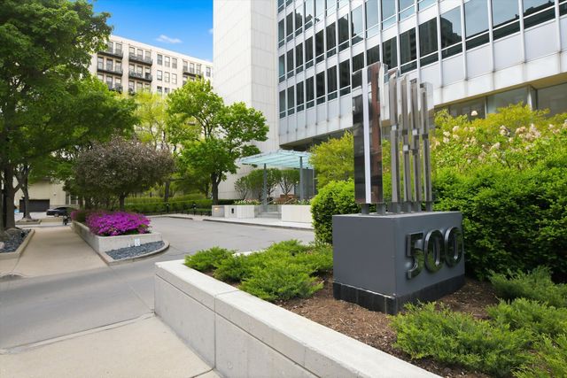 500 W Superior Street 1010, Chicago, IL 60654