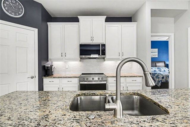 15154 Yellow Wood DR, Alva, FL 33920