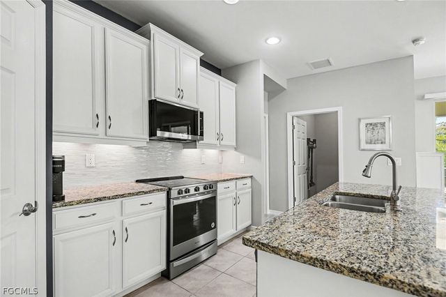 15154 Yellow Wood DR, Alva, FL 33920