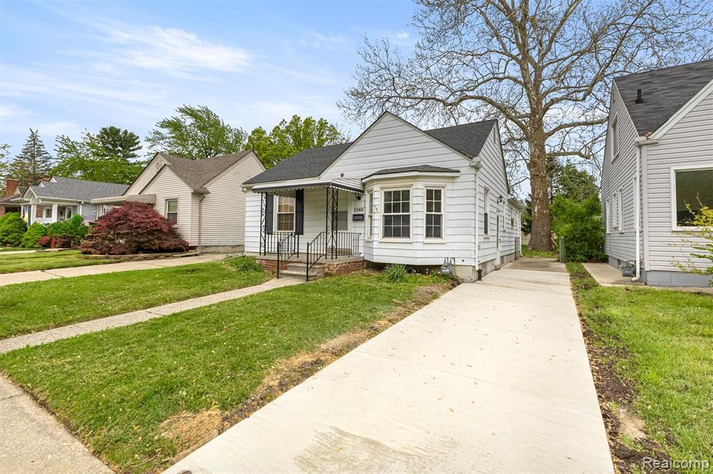 3360 Alice Street, Dearborn, MI 48124
