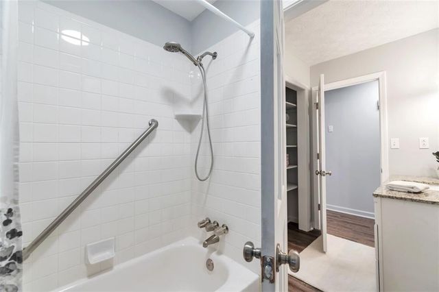 759 Glen Circle, Lawrenceville, GA 30044