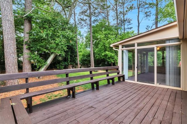 759 Glen Circle, Lawrenceville, GA 30044