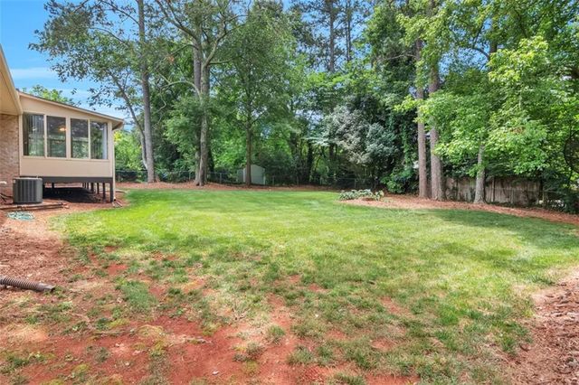 759 Glen Circle, Lawrenceville, GA 30044