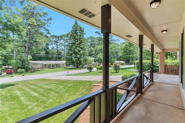 759 Glen Circle, Lawrenceville, GA 30044