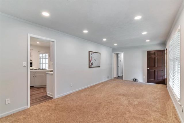 759 Glen Circle, Lawrenceville, GA 30044