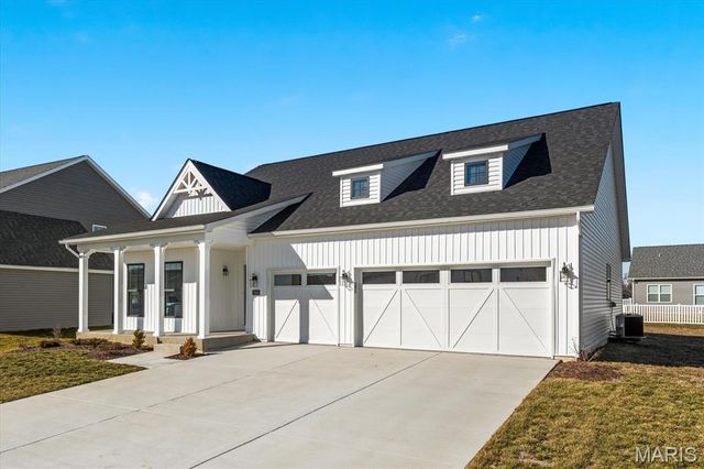 2605 Cheyenne Wells Drive, Shiloh, IL 62221