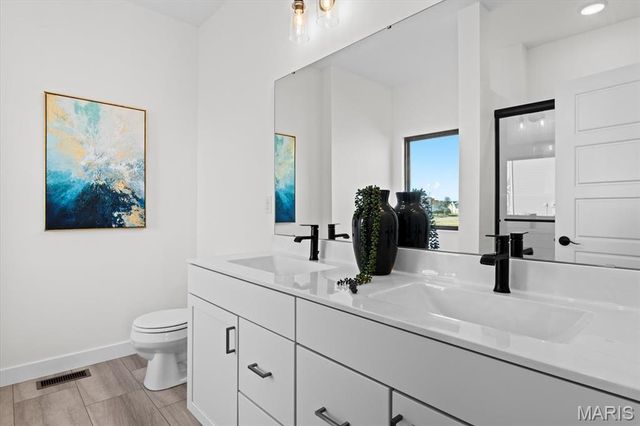 2605 Cheyenne Wells Drive, Shiloh, IL 62221