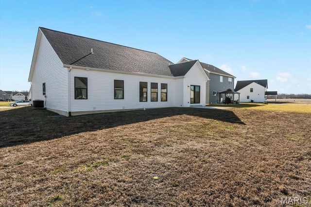 2605 Cheyenne Wells Drive, Shiloh, IL 62221