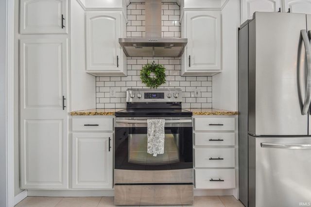 5682 Yellow Wood Drive, South Bend, IN 46614