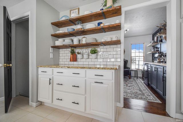 5682 Yellow Wood Drive, South Bend, IN 46614