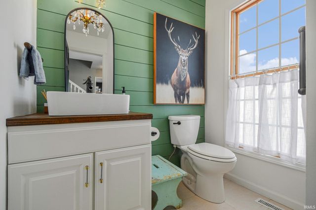 5682 Yellow Wood Drive, South Bend, IN 46614