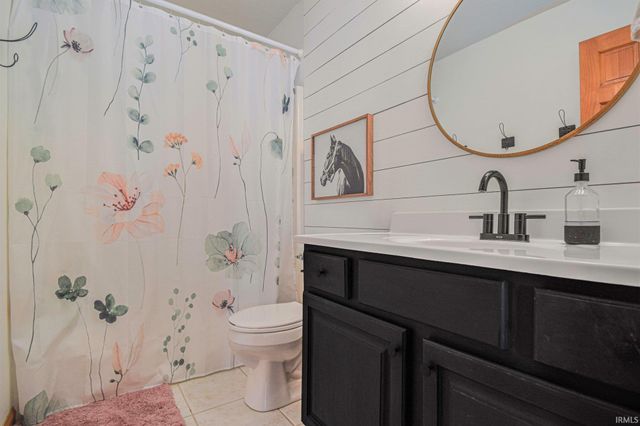 5682 Yellow Wood Drive, South Bend, IN 46614