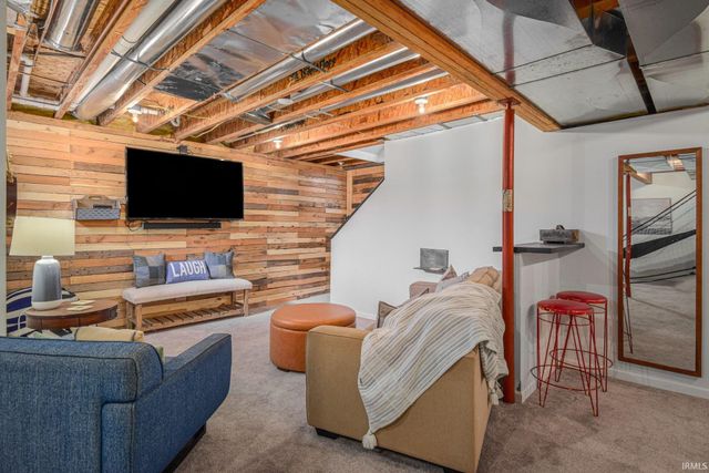 5682 Yellow Wood Drive, South Bend, IN 46614