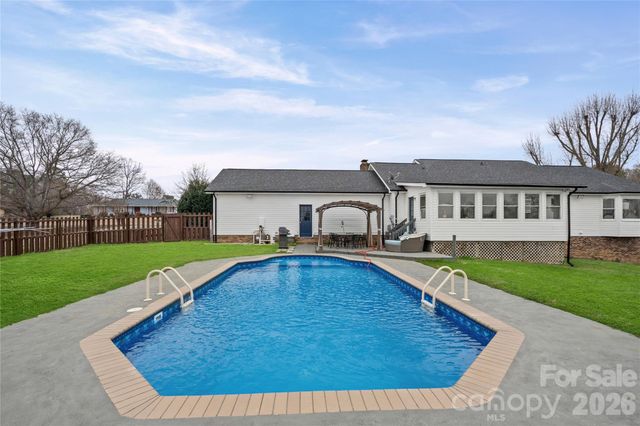 103 Starmount Drive, Kings Mountain, NC 28086