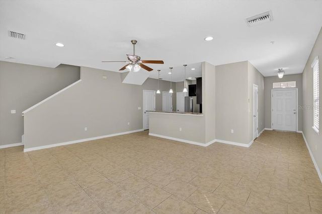 8632 MIRAMAR TERRACE CIRCLE, Temple Terrace, FL 33637
