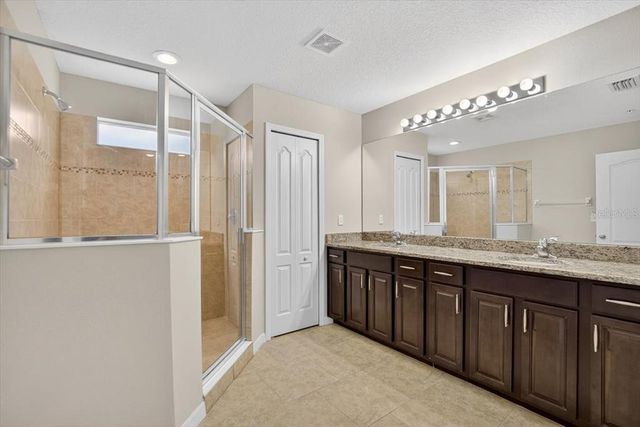 8632 MIRAMAR TERRACE CIRCLE, Temple Terrace, FL 33637