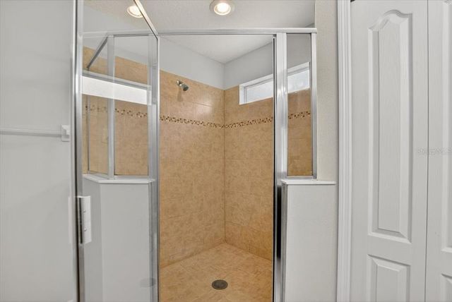 8632 MIRAMAR TERRACE CIRCLE, Temple Terrace, FL 33637