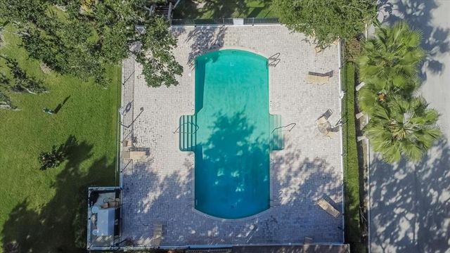 8632 MIRAMAR TERRACE CIRCLE, Temple Terrace, FL 33637
