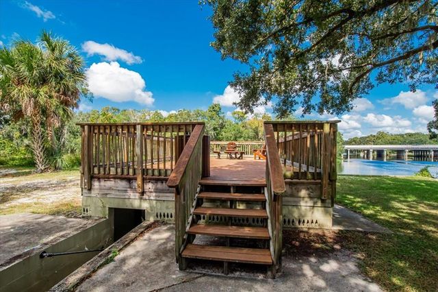 8632 MIRAMAR TERRACE CIRCLE, Temple Terrace, FL 33637