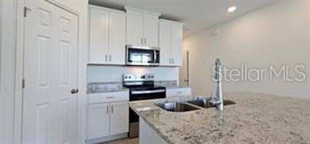 2126 CRAPE JASMINE LANE, Orlando, FL 32824