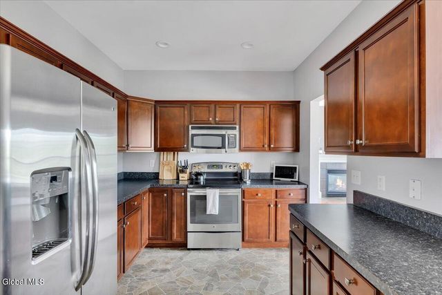 32 Beacon Street, Ballston, NY 12020