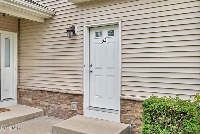 32 Beacon Street, Ballston, NY 12020