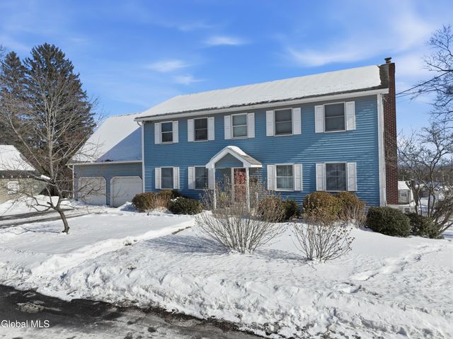 44 Western Avenue, Ravena, NY 12143