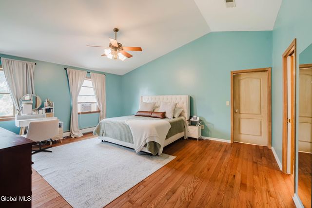 44 Western Avenue, Ravena, NY 12143