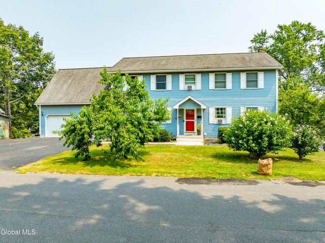 44 Western Avenue, Ravena, NY 12143