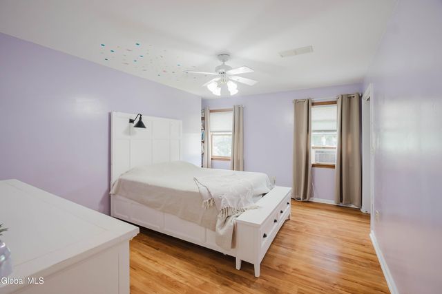 44 Western Avenue, Ravena, NY 12143