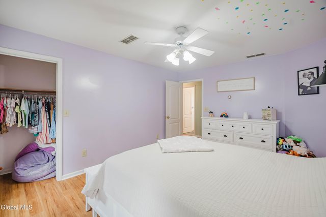 44 Western Avenue, Ravena, NY 12143