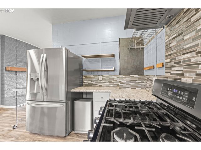 1615 19TH St, Myrtle Point, OR 97458