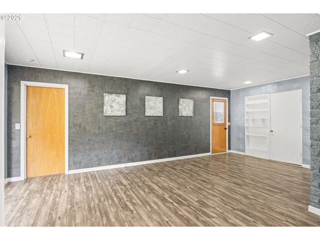 1615 19TH St, Myrtle Point, OR 97458