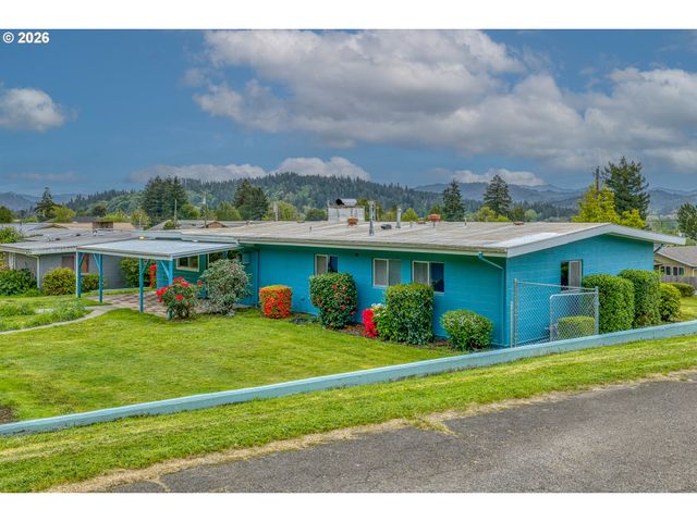 1615 19TH St, Myrtle Point, OR 97458