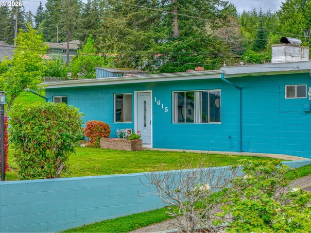 1615 19TH St, Myrtle Point, OR 97458