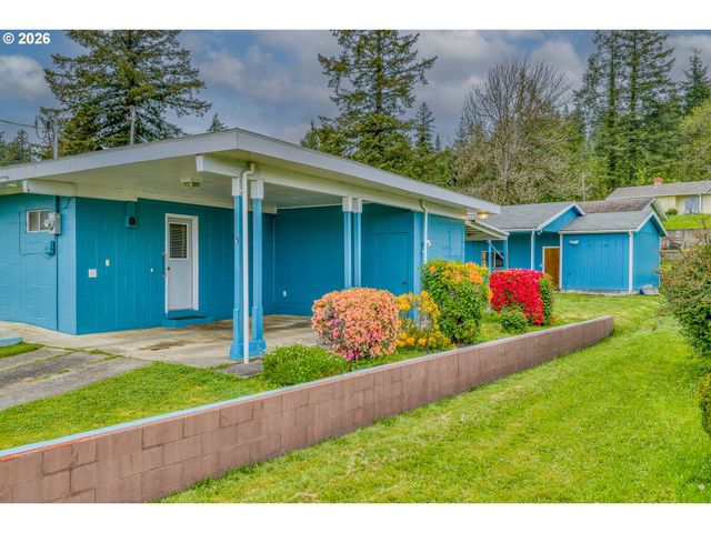 1615 19TH St, Myrtle Point, OR 97458