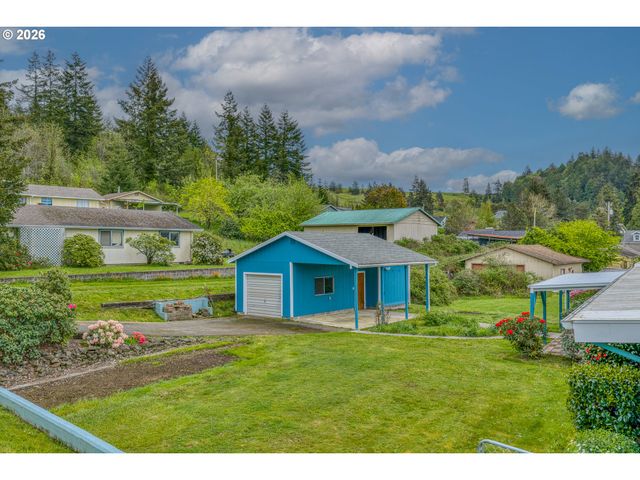 1615 19TH St, Myrtle Point, OR 97458