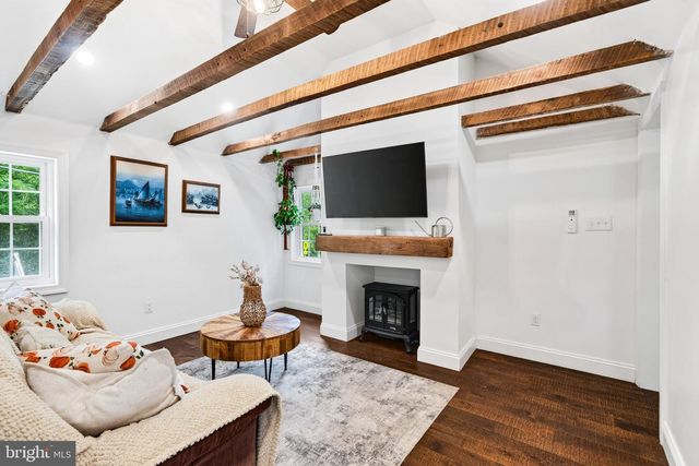 71 CONCORD RD, Garnet Valley, PA 19060