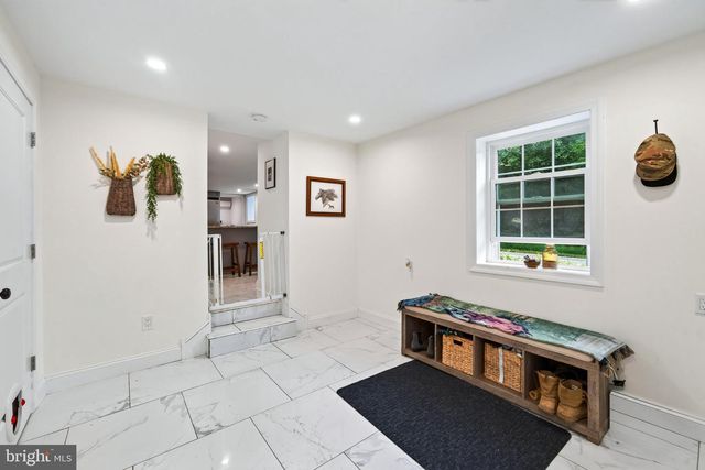 71 CONCORD RD, Garnet Valley, PA 19060