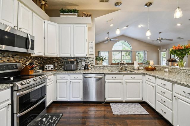 1220 Creek Bend Rd, Jacksonville, FL 32259