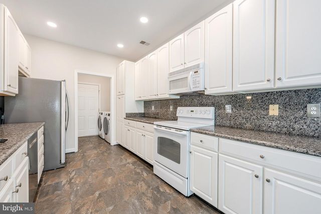 13199 ORMOND DR, Bristow, VA 20136