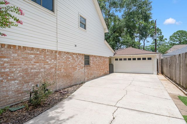 19106 Candletrail Drive, Spring, TX 77388