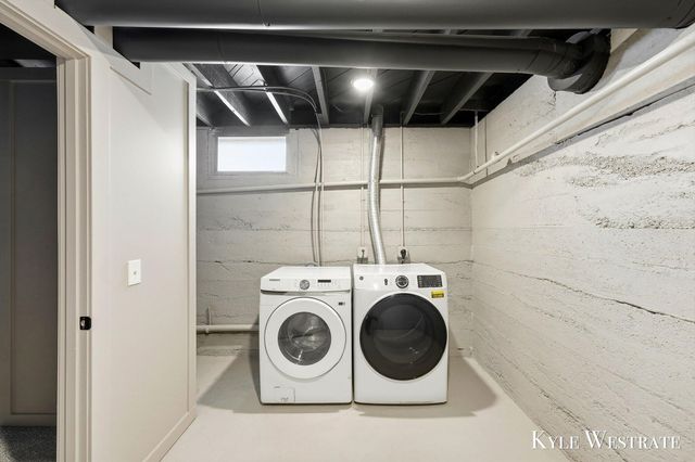 341 Holly Street Sw, City Of Wyoming, MI 49548