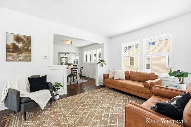 341 Holly Street Sw, City Of Wyoming, MI 49548