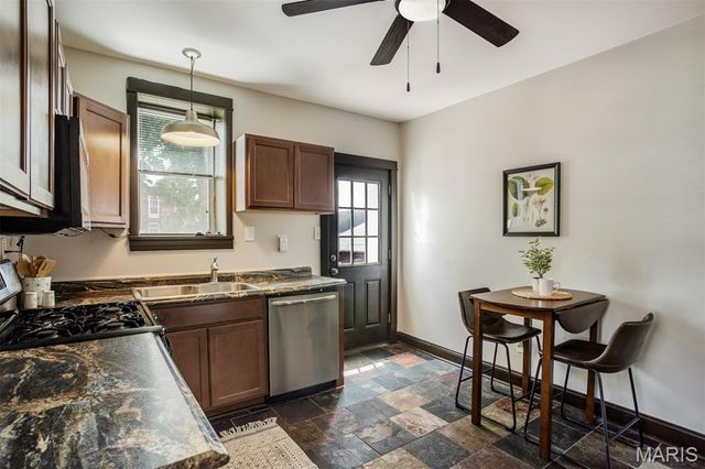 3710 Gustine Avenue, St Louis, MO 63116