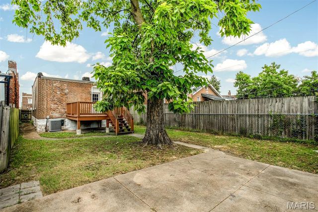 3710 Gustine Avenue, St Louis, MO 63116